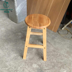 ghe-go-don-tron-quan-cafe-don-gian