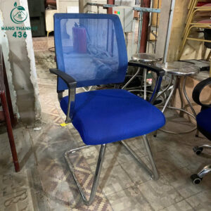 ghe-van-phong-chan-quy-luoi-thoang-mat-cu