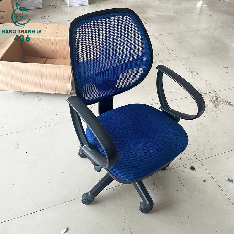 Ghế Văn Phòng Cũ Xoay Lưới Màu Xanh Dương Có Tay Vịn ghe-van-phong-cu-xoay-luoi-mau-xanh-duong-co-tay-vin-3 Ghế Văn Phòng Cũ Xoay Lưới Màu Xanh Dương Có Tay Vịn