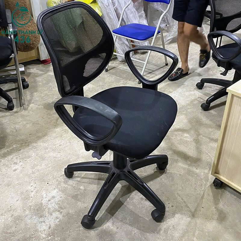 Ghế Văn Phòng Xoay Cũ Nhỏ Gọn Tiện Dụng ghe-van-phong-xoay-cu-nho-gon-tien-dung-1 Ghế Văn Phòng Xoay Cũ Nhỏ Gọn Tiện Dụng