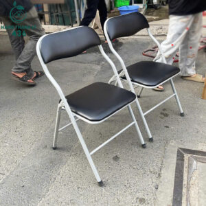 ghe-xep-sat-nem-da-cu-gon-nhe-de-su-dung