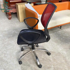 ghe-xoay-cu-chat-lieu-luoi-mau-do-ben-dep