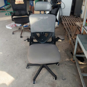 ghe-xoay-van-phong-cu-lung-luoi-thoang-mat-1-300x300 Mua Bán Bàn Ghế Cũ, Nội Thất Cũ Tại TPHCM  