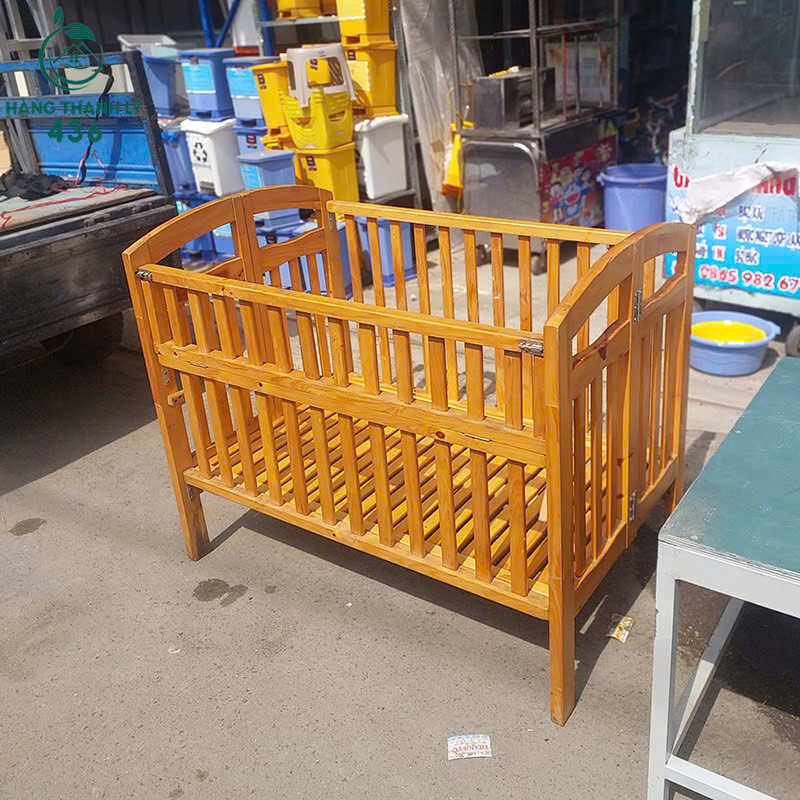 Giường Cũi Em Bé Cũ Gỗ Tự Nhiên Chắc Chắn giuong-cui-em-be-cu-go-tu-nhien-chac-chan-1 Giường Cũi Em Bé Cũ Gỗ Tự Nhiên Chắc Chắn