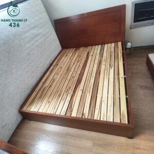 giuong-ngu-go-cu-vat-phan-thoang-khi-chac-chan-300x300 Mua Bán Bàn Ghế Cũ, Nội Thất Cũ Tại TPHCM  