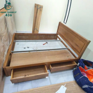 giuong-ngu-go-tu-nhien-co-hoc-keo-cu