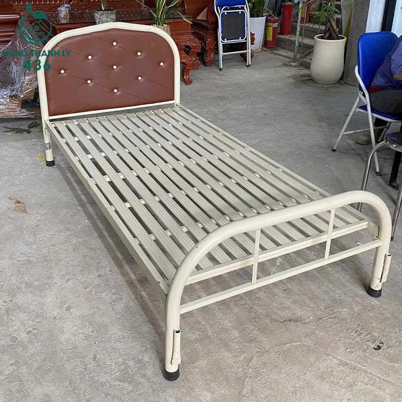 Giường Sắt Cũ 1Mx2M Giá Rẻ Thoáng Khí Dễ Vệ Sinh giuong-sat-cu-gia-re-thoang-khi-de-ve-sinh-1 Giường Sắt Cũ 1Mx2M Giá Rẻ Thoáng Khí Dễ Vệ Sinh