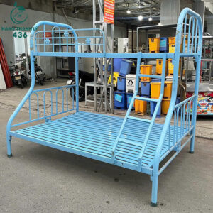 giuong-tang-sat-cu-1m2x2m-mau-xanh-tiet-kiem-dien-tich