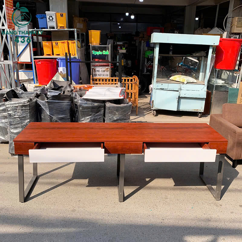 Bàn Làm Việc Cũ 2M1x60CM Gỗ Nâu Phối Trắng Khung Sắt ke-tivi-dai-cu-go-nau-phoi-trang-khung-sat-5 Bàn Làm Việc Cũ 2M1x60CM Gỗ Nâu Phối Trắng Khung Sắt