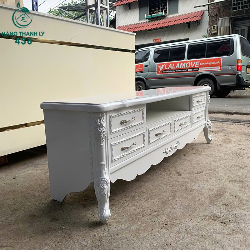 Kệ Tivi Tân Cổ Điển Màu Trắng Nhiều Ngăn Kéo Mới 99% ke-tivi-tan-co-dien-mau-trang-nhieu-ngan-keo-1 Kệ Tivi Tân Cổ Điển Màu Trắng Nhiều Ngăn Kéo Mới 99%