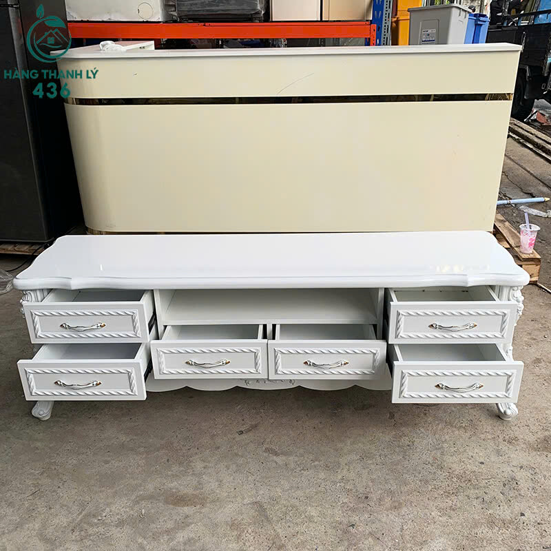 Kệ Tivi Tân Cổ Điển Màu Trắng Nhiều Ngăn Kéo Mới 99% ke-tivi-tan-co-dien-mau-trang-nhieu-ngan-keo-2 Kệ Tivi Tân Cổ Điển Màu Trắng Nhiều Ngăn Kéo Mới 99%