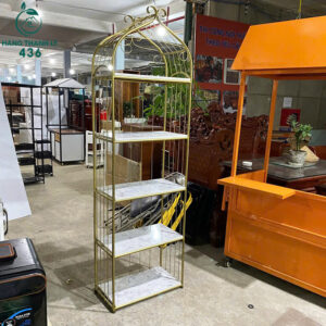 ke-trung-bay-5-tang-vang-mat-da-cu-thiet-ke-sang-trong