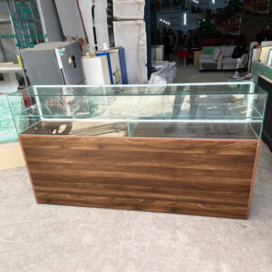 ke-trung-bay-cu-kinh-trong-go-van-soc-dep