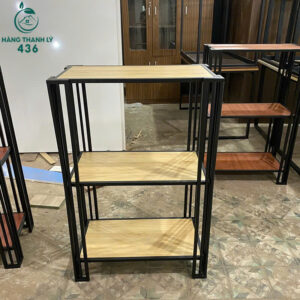 ke-trung-bay-khung-sat-mat-go-3-tang-moi-99