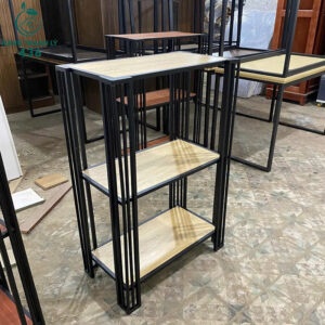 ke-trung-bay-khung-sat-mat-go-3-tang-moi-99