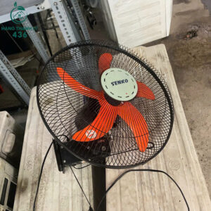 quat-treo-tuong-senko-cu-canh-cam-gia-re