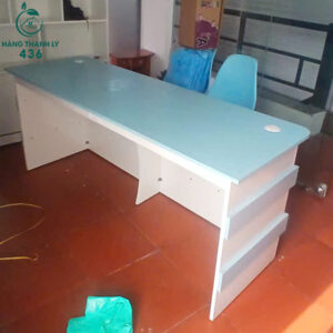 quay-le-tan-cu-mau-xanh-trang-hien-dai