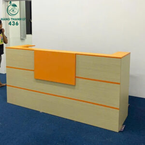 quay-tiep-tan-mau-go-cam-hien-dai-moi-99