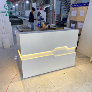 quay-tiep-tan-thiet-ke-toi-gian-mau-trang-moi-99