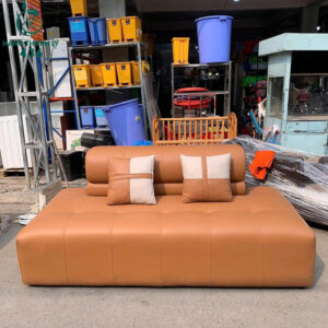 sofa-da-goc-l-cu-1m5x90cm-ngoi-em-kem-don-dai