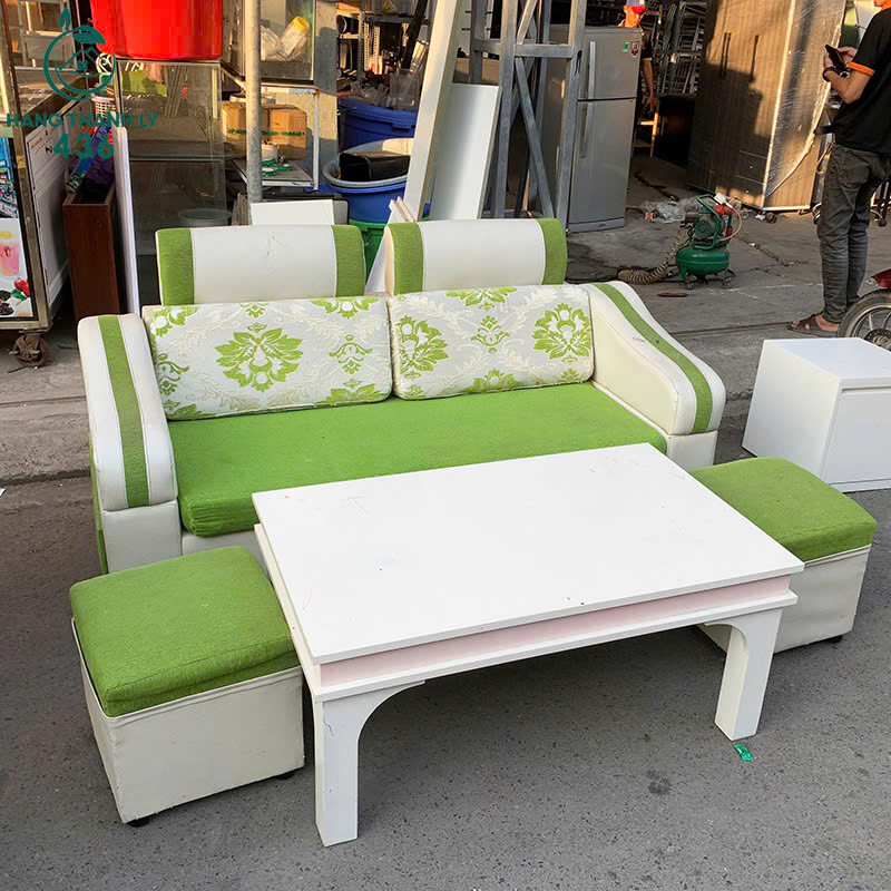 Sofa Góc Cũ Màu Xanh Trắng Thiết Kế Đơn Giản sofa-goc-cu-mau-xanh-trang-thiet-ke-don-gian-1 Sofa Góc Cũ Màu Xanh Trắng Thiết Kế Đơn Giản