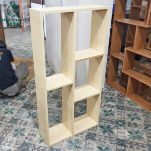 thanh-ly-tu-ke-trung-bay-nhieu-ngan-gia-tot-moi-99-1