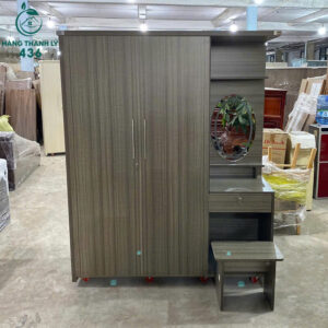 tu-ao-gia-dinh-tich-hop-ban-trang-diem-tien-loi