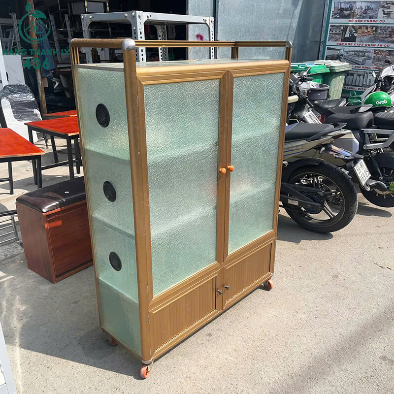 Tủ Đựng Đồ Cửa Kính Mờ Cũ Có Bánh Xe tu-dung-do-cua-kinh-mo-cu-co-banh-xe-2 Tủ Đựng Đồ Cửa Kính Mờ Cũ Có Bánh Xe