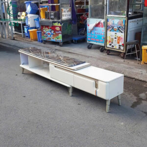 tu-ke-tivi-cu-2m4x35cmx48cm-mat-da-kieu-dang-hien-dai