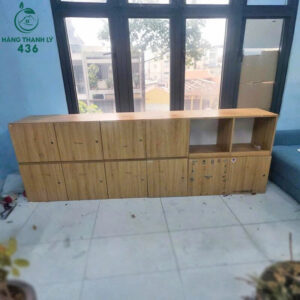 tu-locker-cu-go-dai-nhieu-ngan-co-canh-mo