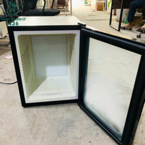 tu-mat-mini-cu-cua-kinh-dang-dung