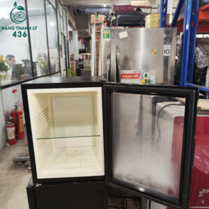 tu-mat-mini-cua-kinh-cu-trung-bay-de-ban