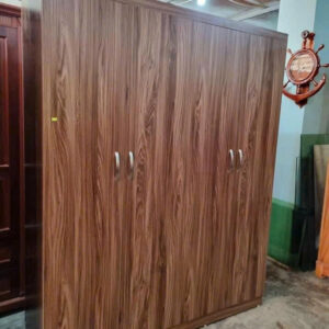 tu-quan-ao-4-canh-mau-go-de-phoi-moi-99