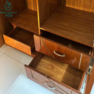 tu-quan-ao-go-cu-2-canh-kieu-dang-dung-gon