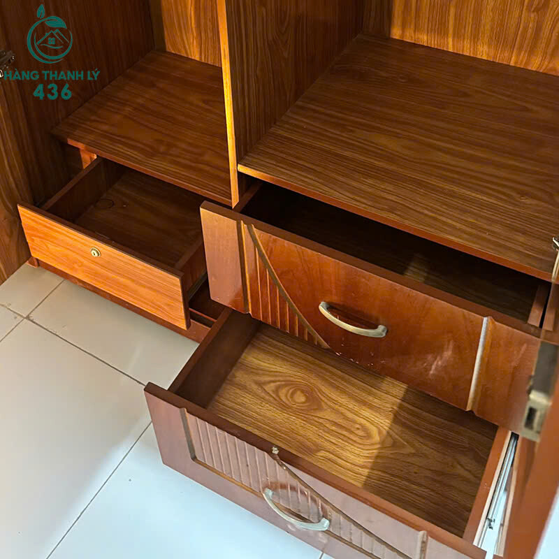 Tủ Quần Áo Gỗ Cũ 2 Cánh Kiểu Dáng Đứng Gọn tu-quan-ao-go-cu-2-canh-kieu-dang-dung-gon-5 Tủ Quần Áo Gỗ Cũ 2 Cánh Kiểu Dáng Đứng Gọn