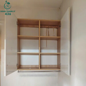 tu-treo-bep-mau-trang-cu-thiet-ke-don-gian