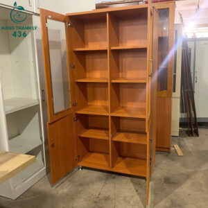 tu-trung-bay-cu-go-canh-kinh-gia-re