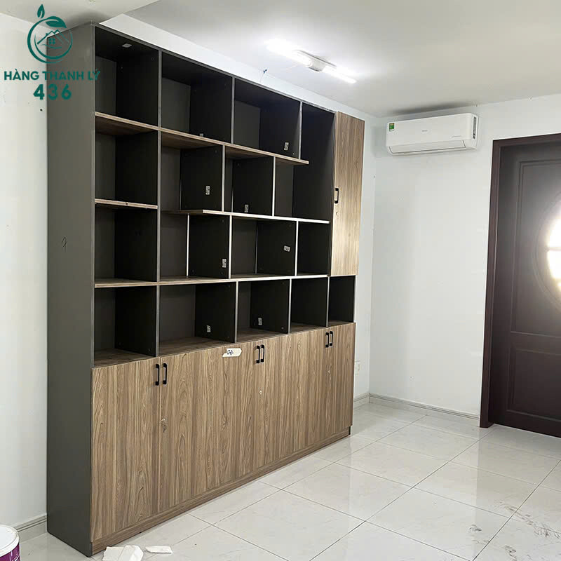 Tủ Trưng Bày Gỗ Cũ 2M4x38CMx2M5 Màu Nâu Sang Trọng tu-trung-bay-go-cu-2m4x38cmx2m5-mau-nau-sang-trong-3 Tủ Trưng Bày Gỗ Cũ 2M4x38CMx2M5 Màu Nâu Sang Trọng