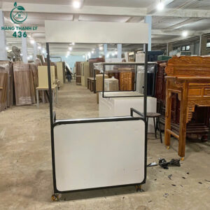 xe-ban-hang-khung-sat-son-den-phoi-trang-moi-99