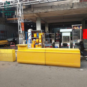 buc-tiep-khach-cu-mau-vang-sang-trong