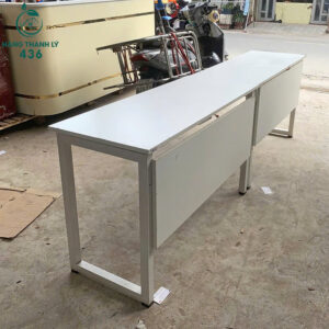 ban-lam-viec-cu-dai-chan-sat-son-trang-chac-chan