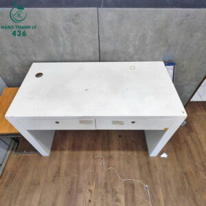 ban-lam-viec-cu-mau-trang-thiet-ke-gon-gang