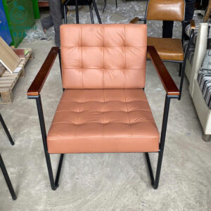 ghe-cafe-boc-da-tron-tay-cong-khung-sat-moi-99