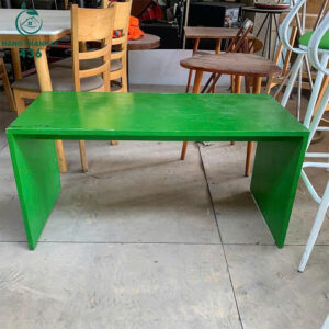 ban-dai-cu-son-xanh-la-don-gian