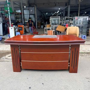 Bàn Giám Đốc Cũ 1M6X80CM Thiết Kế Mặt Trước Cong