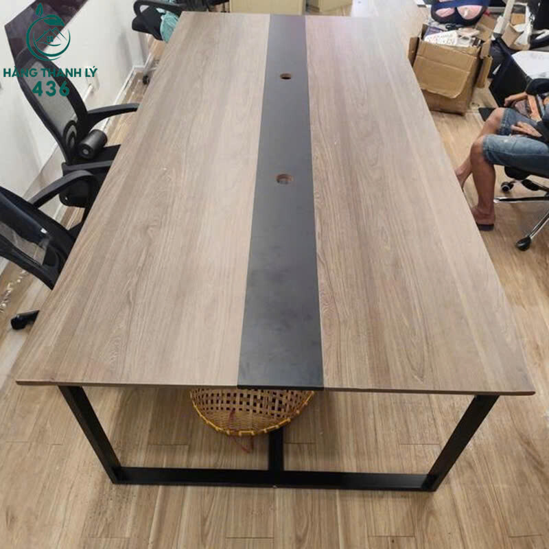 Bàn Họp Văn Phòng Cũ 1M2x2M4x75CM Chân Sắt Mặt Gỗ ban-hop-van-phong-cu-1m2x2m4x75cm-chan-sat-mat-go-1 Bàn Họp Văn Phòng Cũ 1M2x2M4x75CM Chân Sắt Mặt Gỗ
