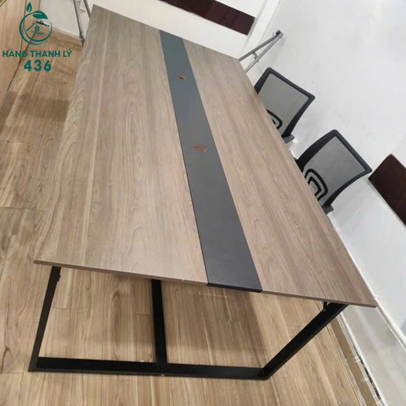Bàn Họp Văn Phòng Cũ 1M2x2M4x75CM Chân Sắt Mặt Gỗ ban-hop-van-phong-cu-1m2x2m4x75cm-chan-sat-mat-go-2 Bàn Họp Văn Phòng Cũ 1M2x2M4x75CM Chân Sắt Mặt Gỗ