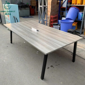 ban-hop-van-phong-cu-mat-go-van-xam