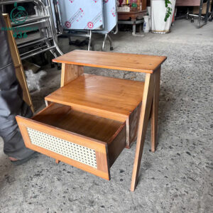 ban-ke-go-cu-nho-co-ngan-keo-da-nang