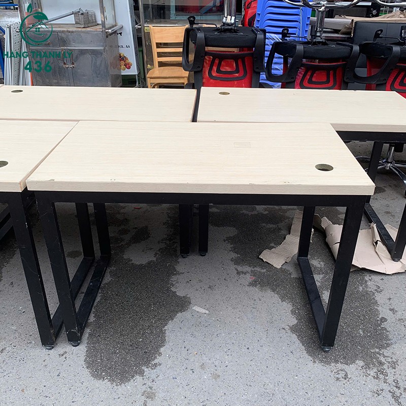 Bàn Làm Việc Cũ 1M1 Mặt Gỗ Chân Sắt Đen ban-lam-viec-cu-1m2x60cm-mat-go-chan-sat-trang-don-gian-2 Bàn Làm Việc Cũ 1M1 Mặt Gỗ Chân Sắt Đen